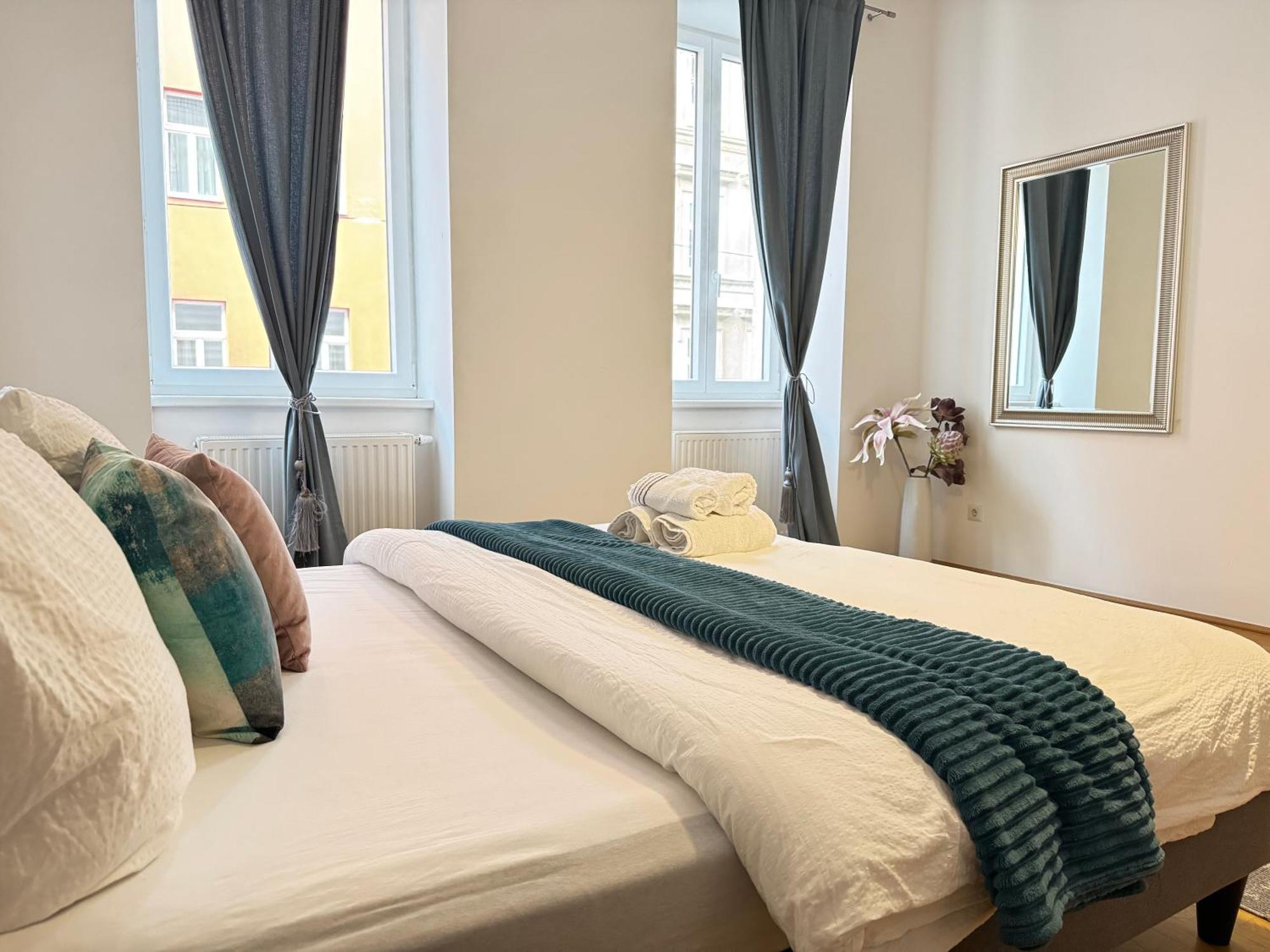 Charming Flat & Balcony Near Central Station L Bg5 Vienna Exterior photo