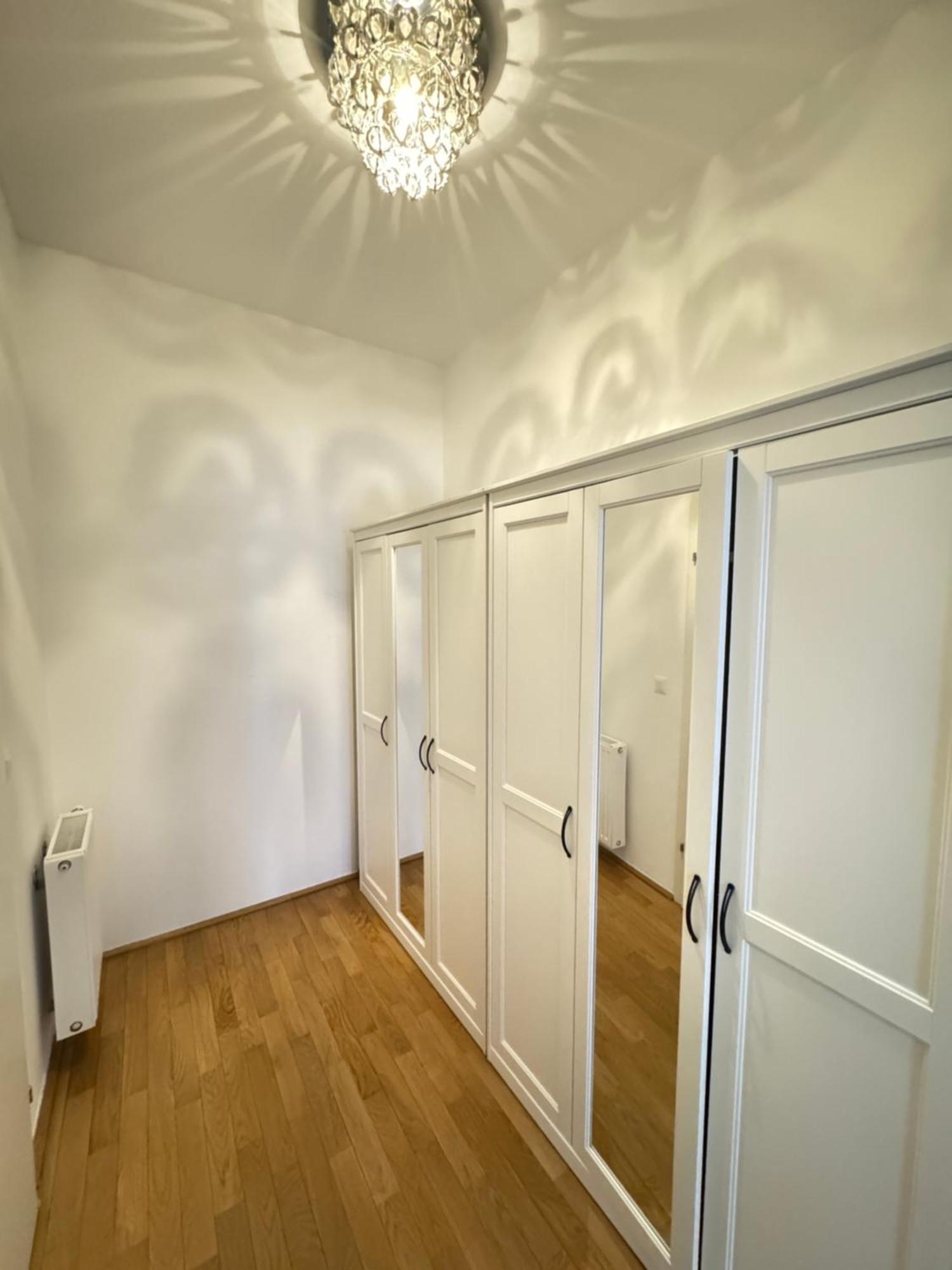 Charming Flat & Balcony Near Central Station L Bg5 Vienna Exterior photo